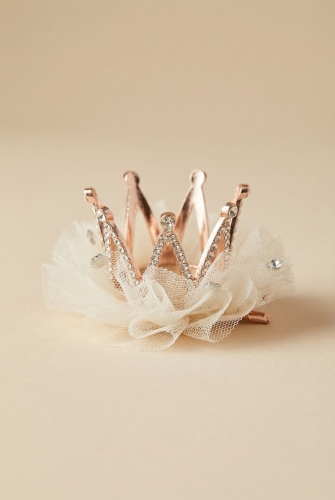 Cream Kruunun Eleganssi Hiuspinni – Tyttöjen Tyylikkyys