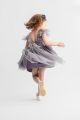 tyttöjen juhlamekko, Chloe Elegance, tyylikäs lasten mekko, paljettikoristeltu tyttöjen mekko, harmaa juhlamekko lapsille, lastenvaatteet juhliin, tyttöjen mekot häihin, tyttöjen syntymäpäivämekko, lasten ehtoollismekko
